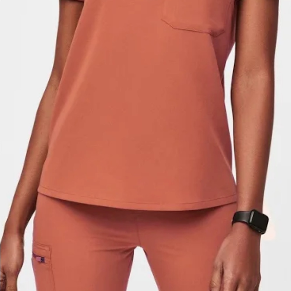 Figs scrubs